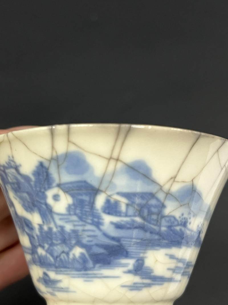 清雍正 浆胎青花山水人物纹马蹄杯 - 图7
