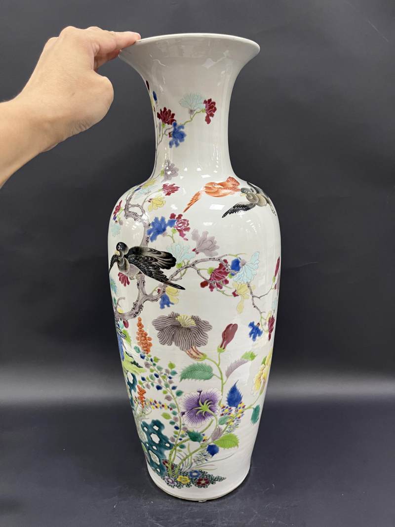 清晚期 粉彩花鸟纹大瓶 - 图4