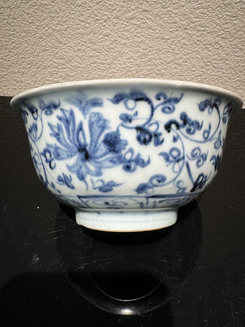 明中期 青花缠枝花卉纹碗 - 图3