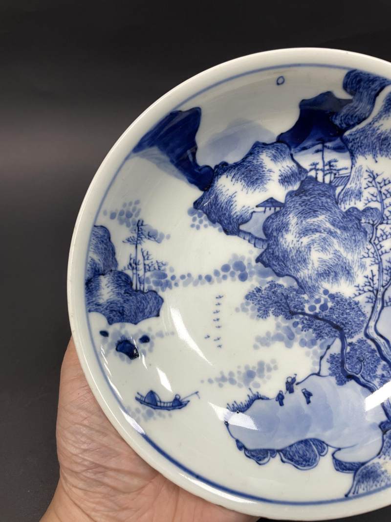 清康熙早期 青花披麻皴山水人物纹盘 - 图3