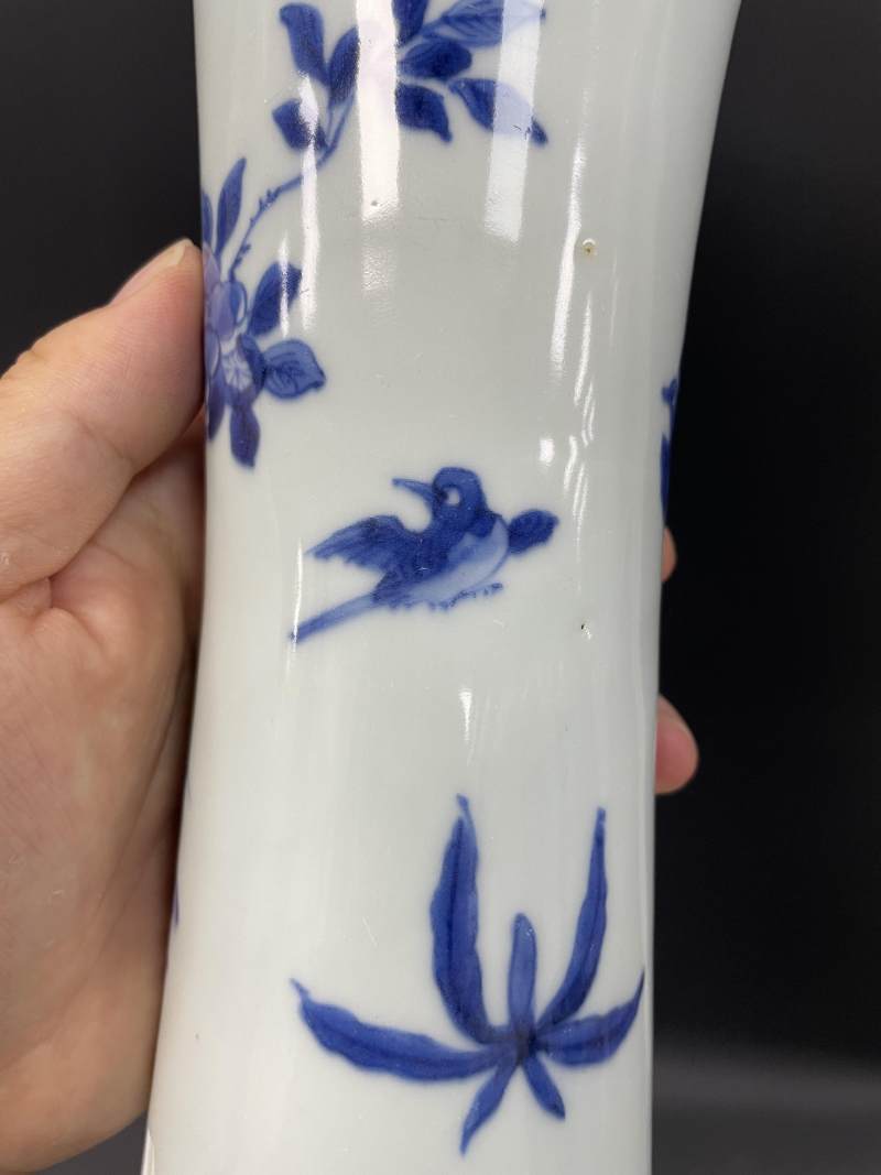 明崇祯 青花花鸟纹花觚 - 图8