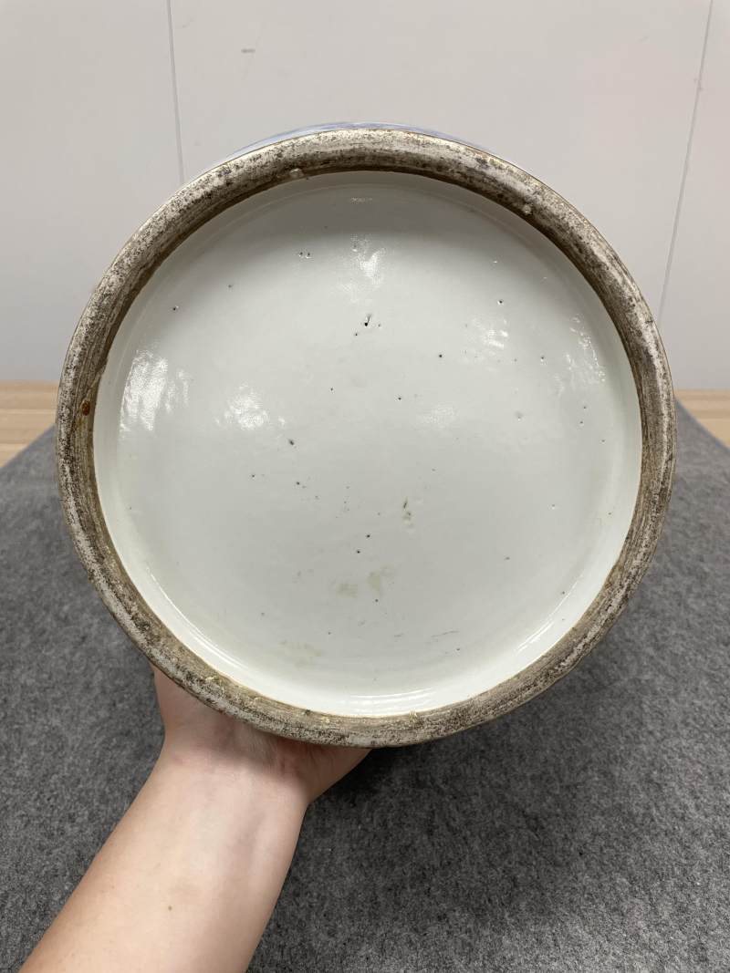 清晚期 青花缠枝莲开光山水人物纹铺首尊 - 图7