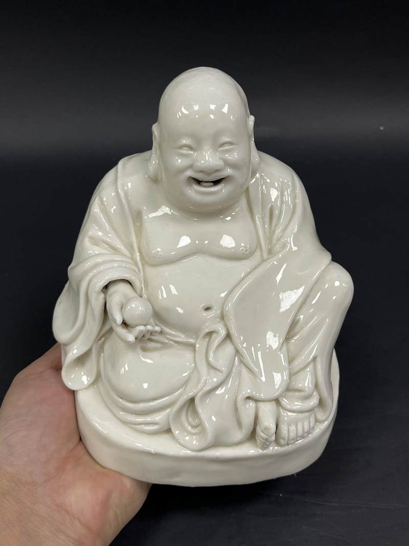 清 德化窑白釉弥勒像 - 图2