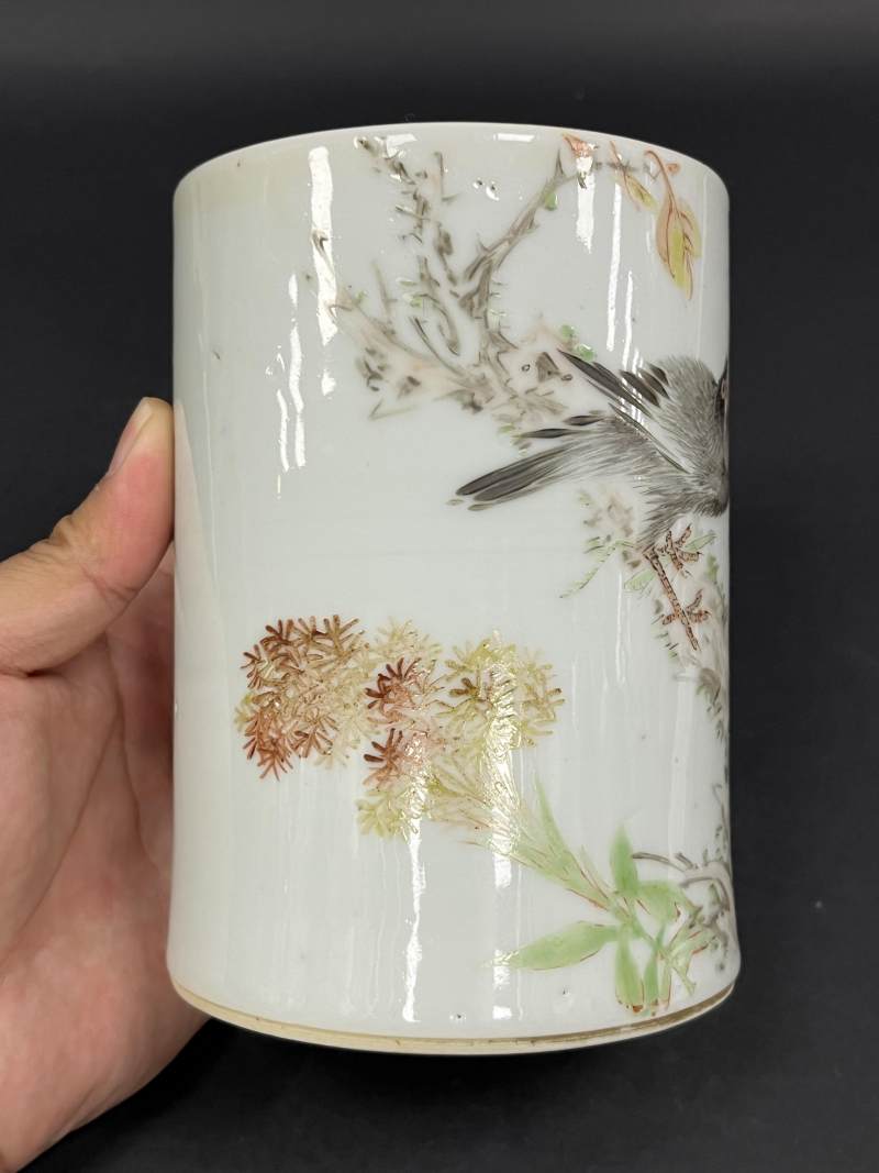清光绪 金品卿款浅绛彩花鸟纹笔筒 - 图2