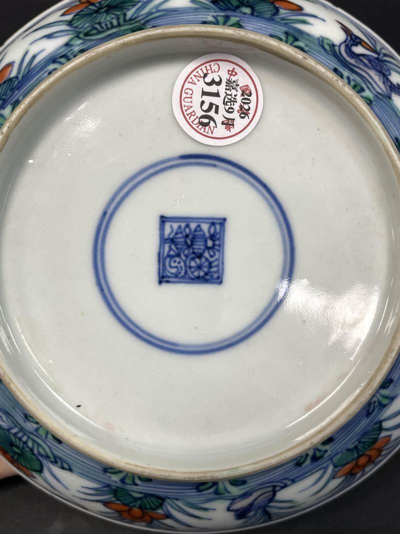 清雍正 斗彩荷塘鸳鸯纹盘 - 图9
