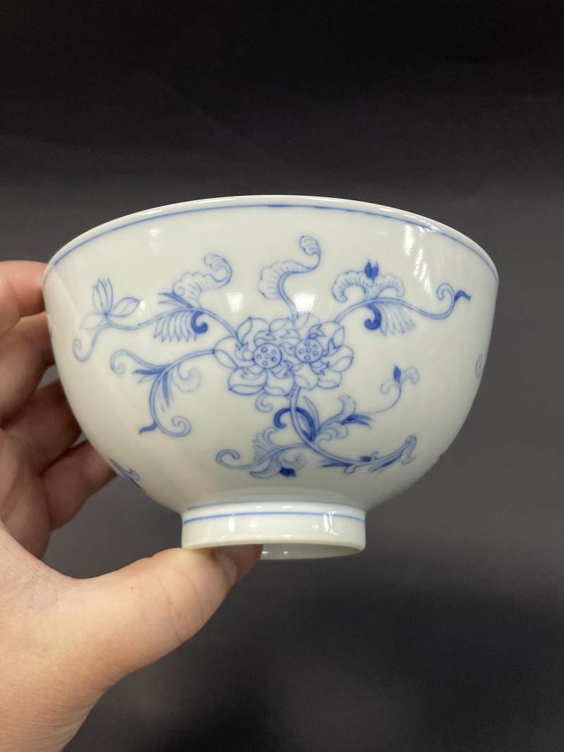 清道光 青花并蒂莲纹碗 - 图3