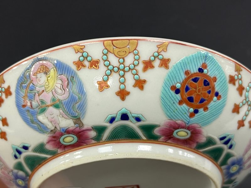 清咸丰 粉彩七珍图盘一对 - 图19