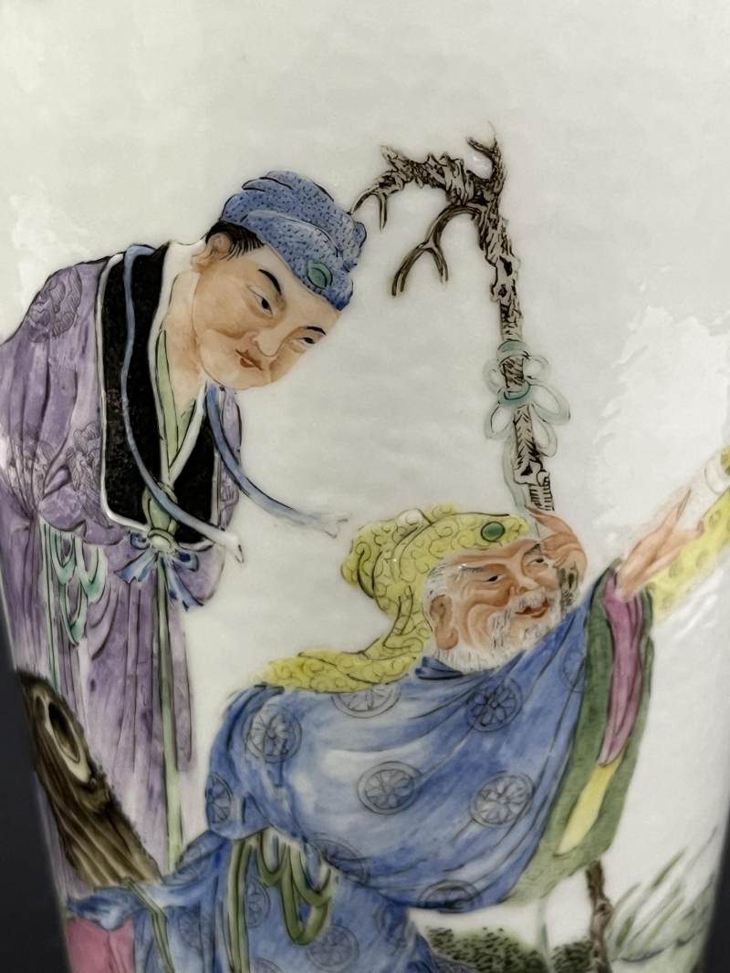 民国 粉彩人物故事图盘口瓶 - 图9