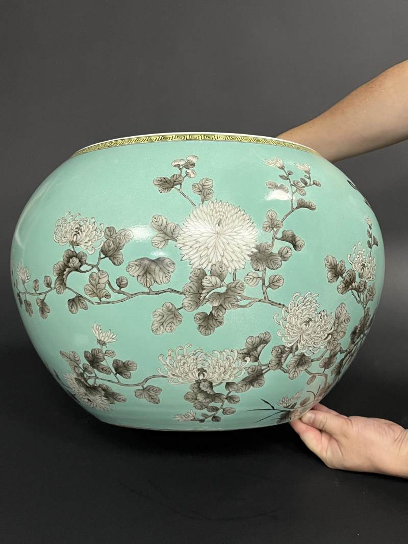 清光绪 松石绿地墨彩花鸟纹缸 - 图5