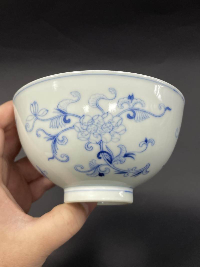清道光 青花并蒂莲纹碗 - 图5