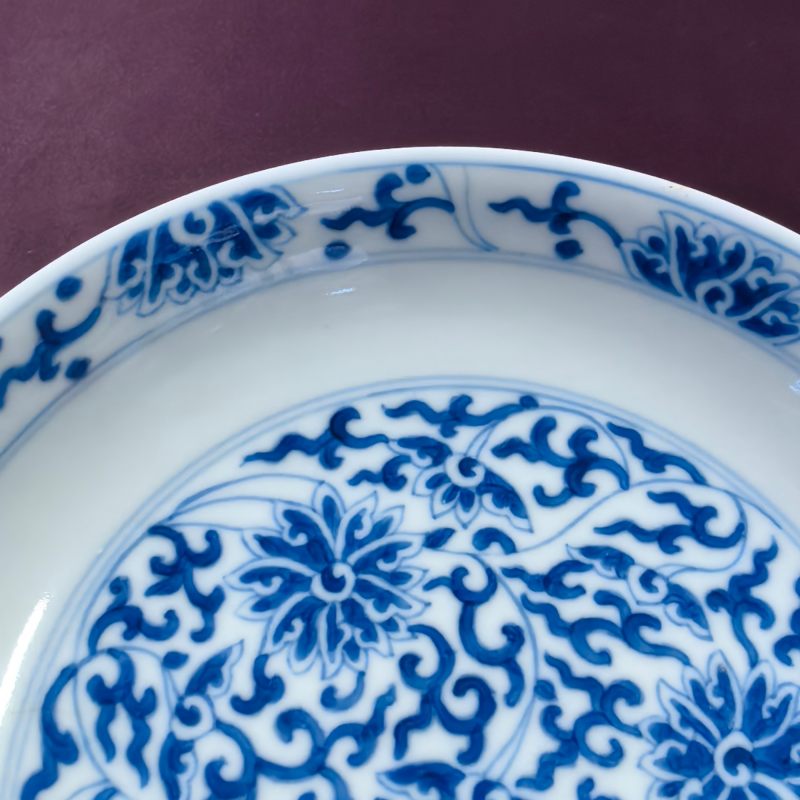 清同治 青花缠枝莲纹盘 - 图5