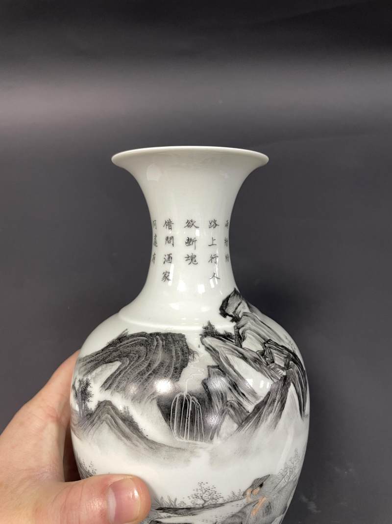 民国 矾红墨彩牧牛童子诗文瓶 - 图8