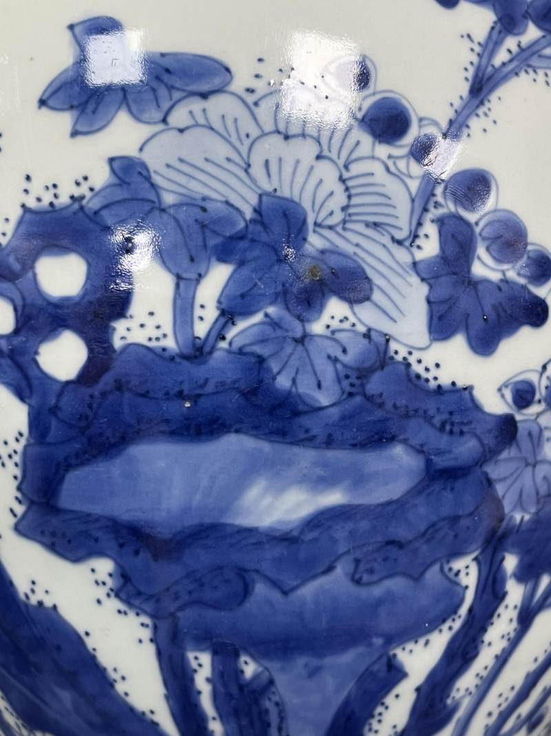 清顺治 青花洞石花卉纹罐 - 图13