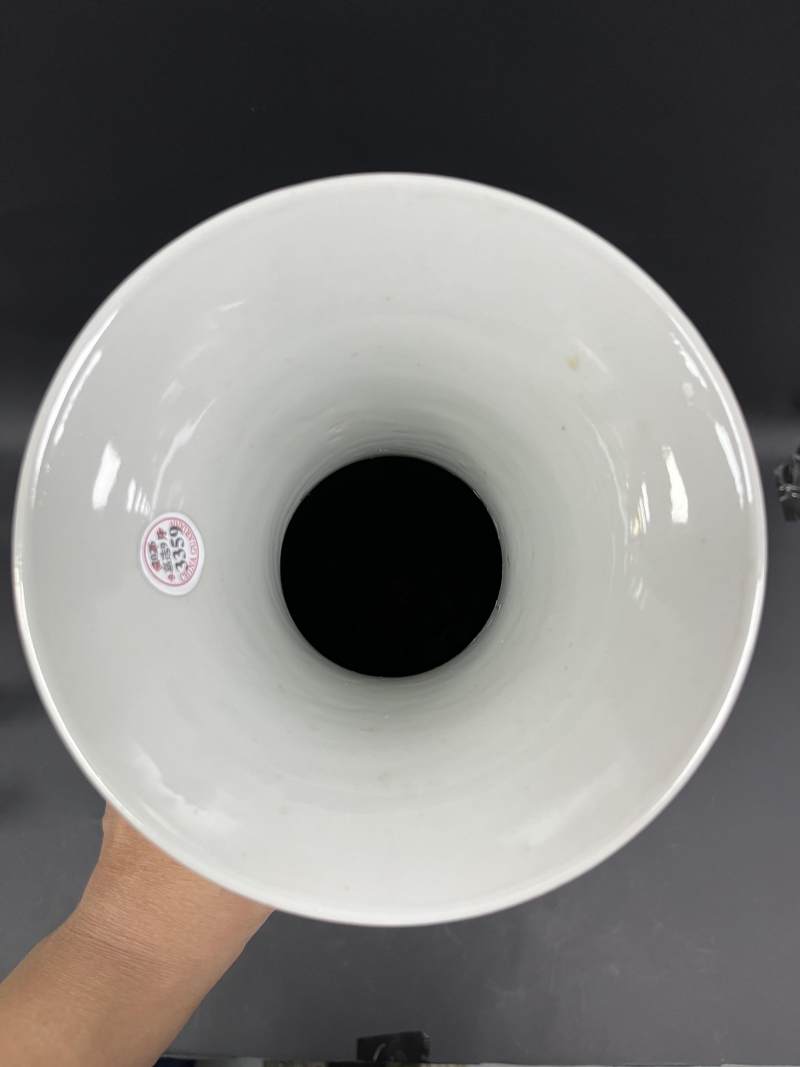 清晚期 粉彩花鸟纹大瓶 - 图7