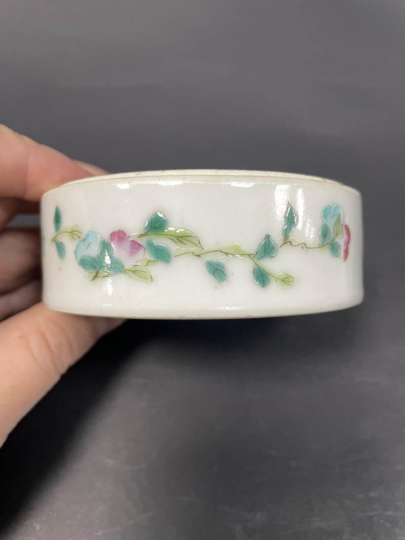 清光绪 粉彩花蝶纹叠盒 - 图8