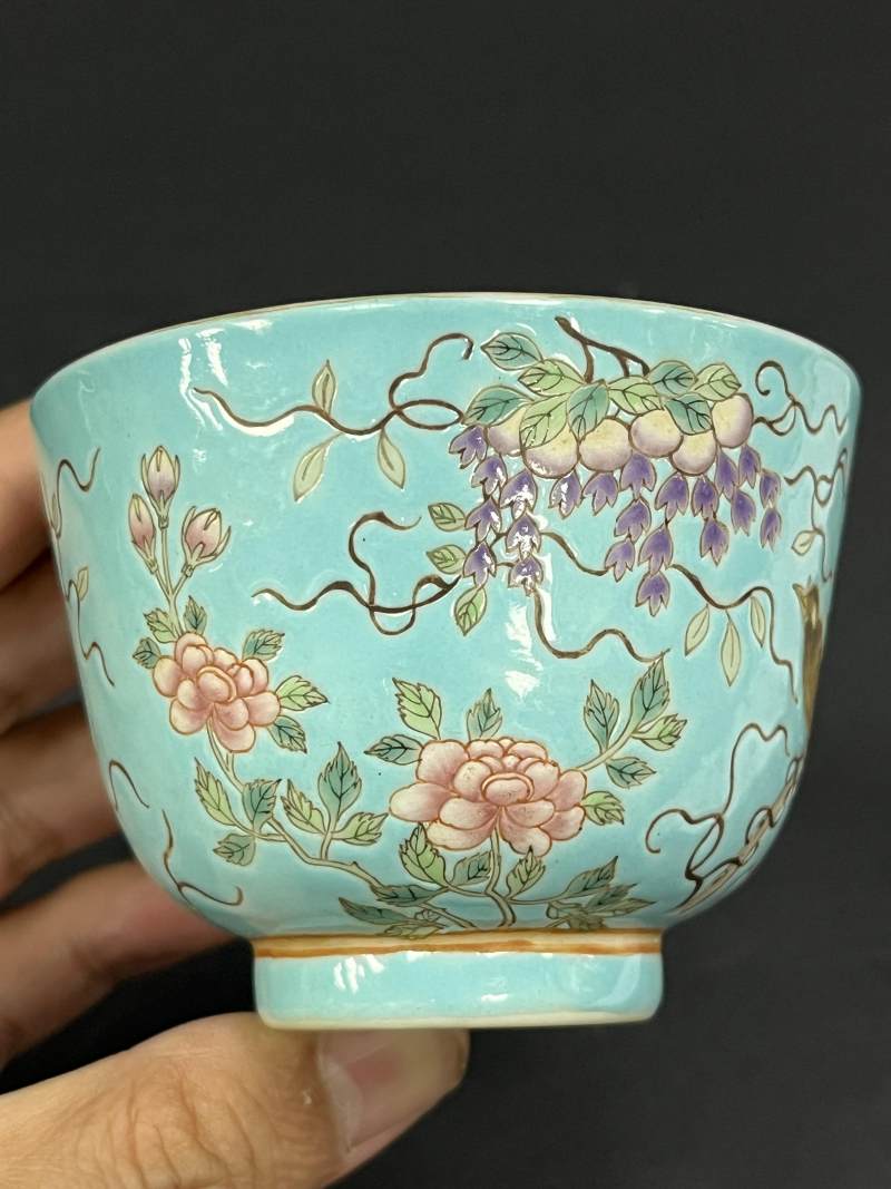 清光绪 松石绿地粉彩过墙紫藤花鸟纹杯 - 图4