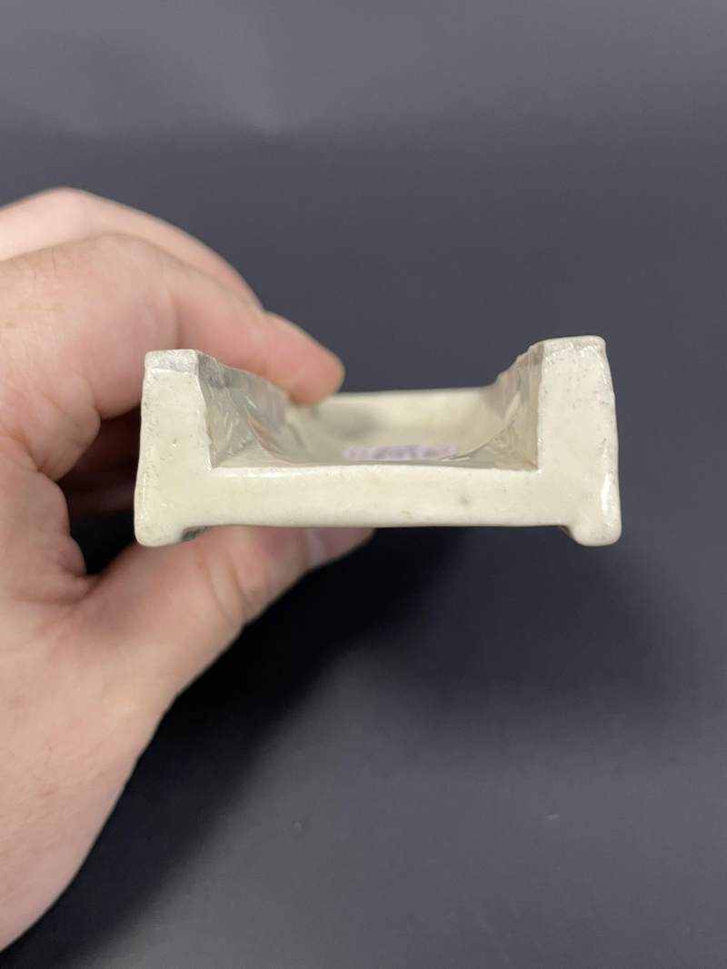 清早期 白釉小抄手砚 - 图7