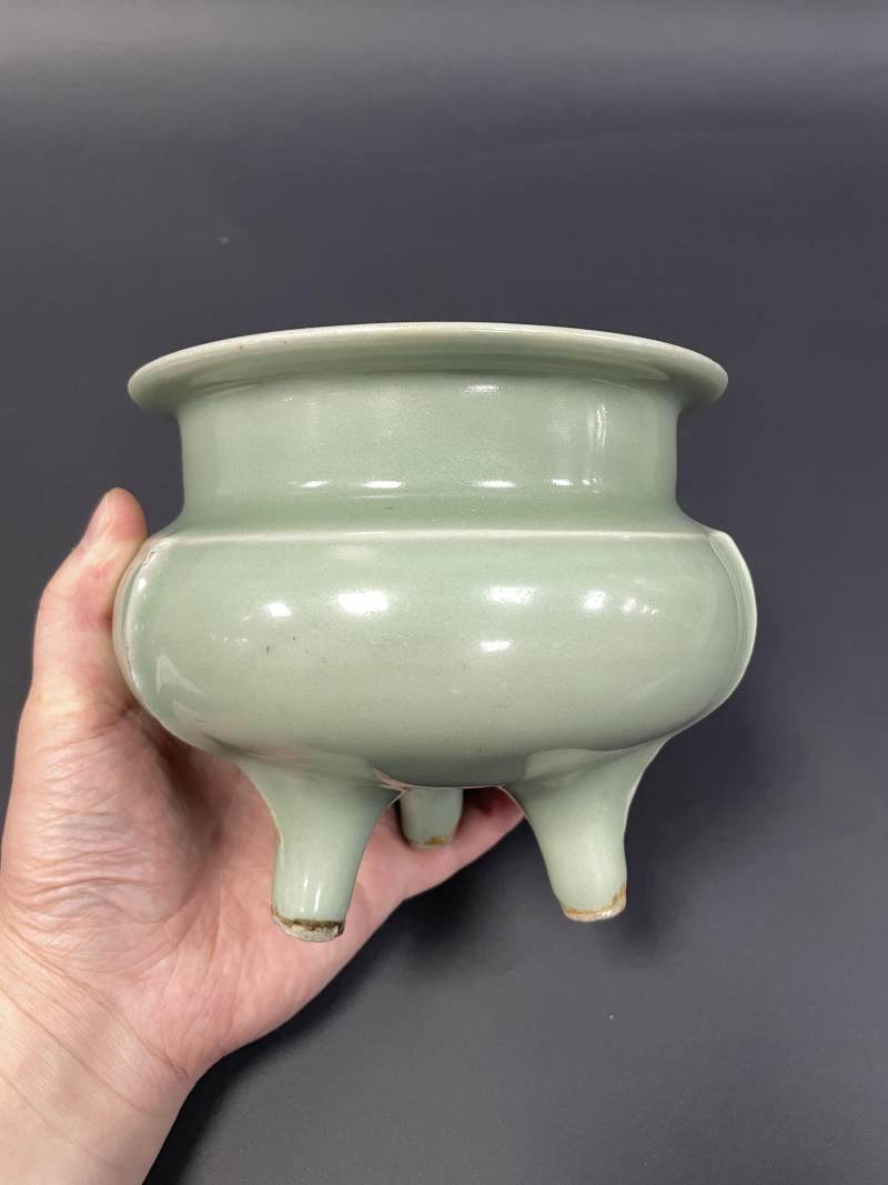 元 龙泉窑青釉鬲式炉 - 图2