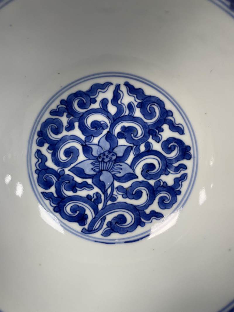 清康熙 青花缠枝莲纹大碗 - 图9