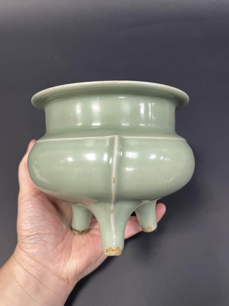 元 龙泉窑青釉鬲式炉 - 图3