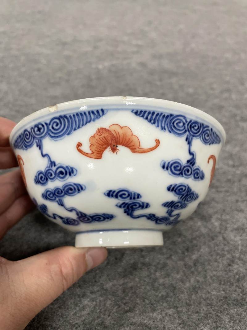 清光绪 青花矾红洪福齐天图杯、碗、盖碗、盘、匙八十三只 - 图98