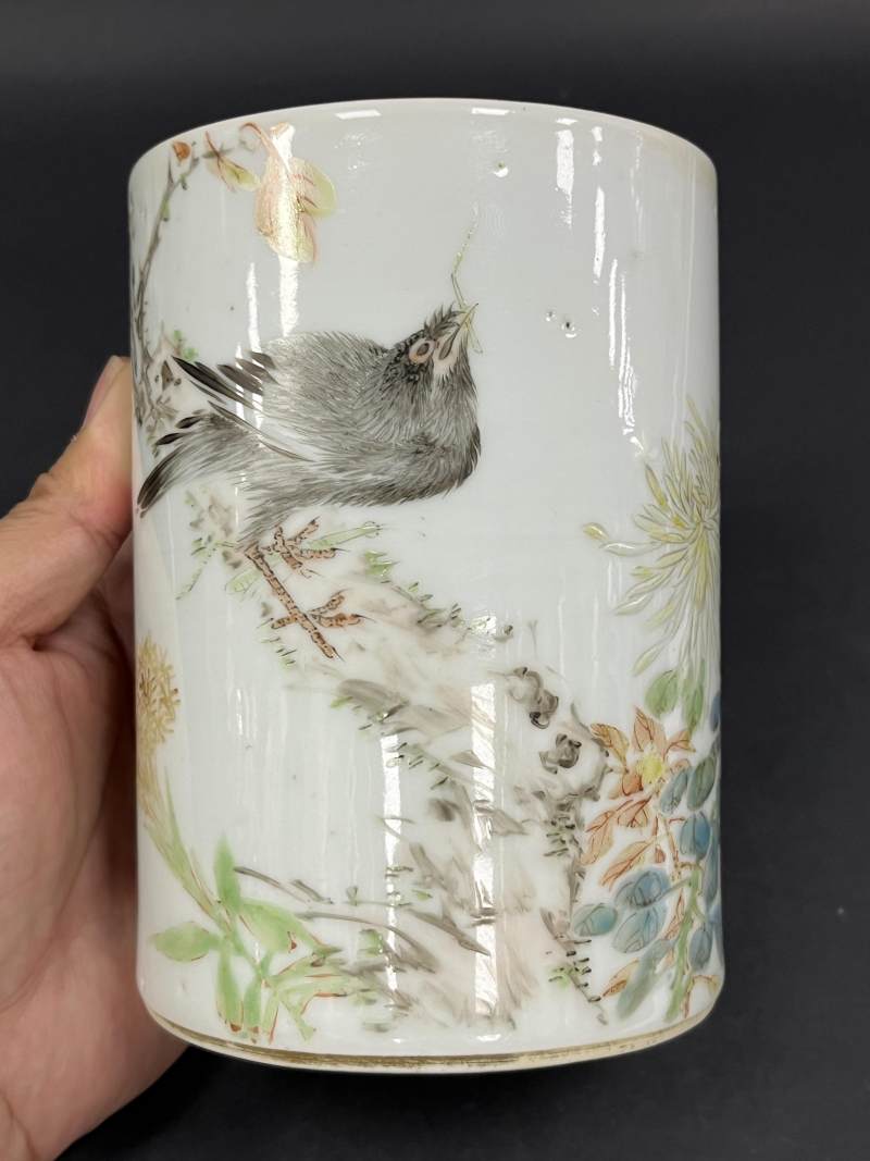 清光绪 金品卿款浅绛彩花鸟纹笔筒 - 图3