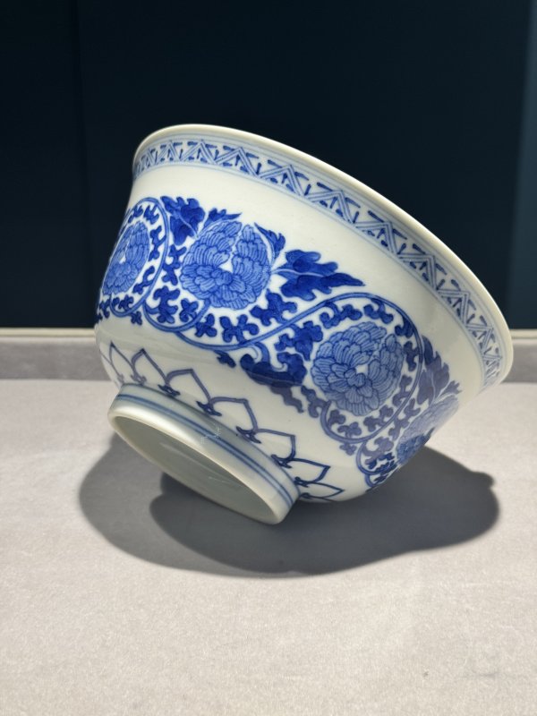 清道光 青花缠枝牡丹纹宫碗一对 - 图55