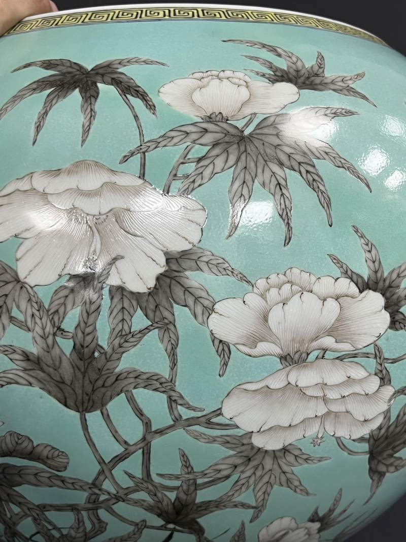 清光绪 松石绿地墨彩花鸟纹缸 - 图12