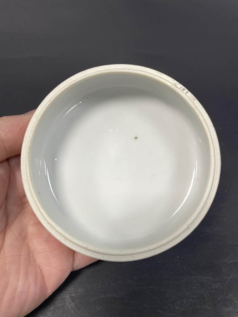 清光绪 粉彩花蝶纹叠盒 - 图13