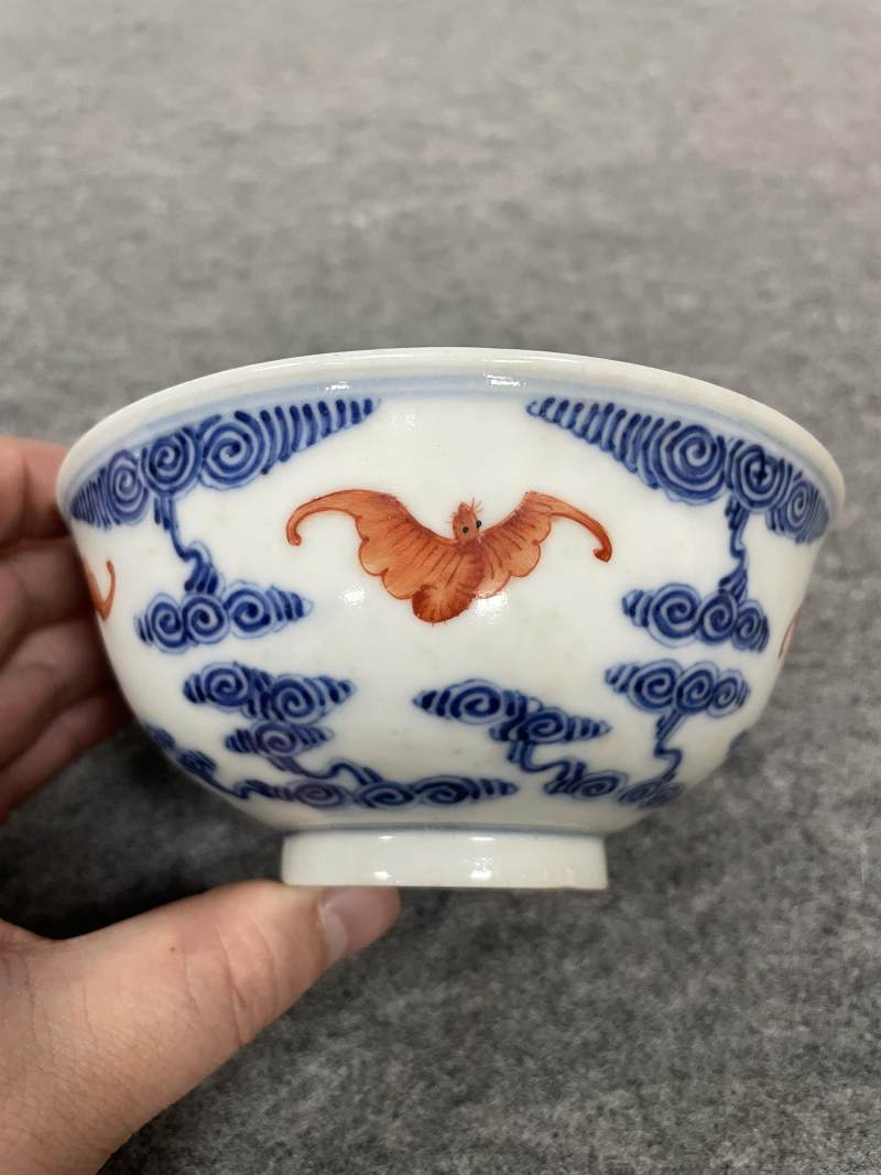 清光绪 青花矾红洪福齐天图杯、碗、盖碗、盘、匙八十三只 - 图99