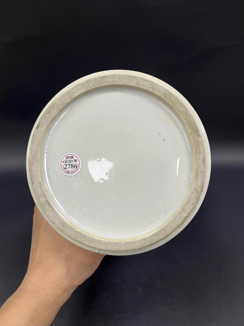 清康熙 五彩瑞兽花蝶纹将军罐一对 - 图9