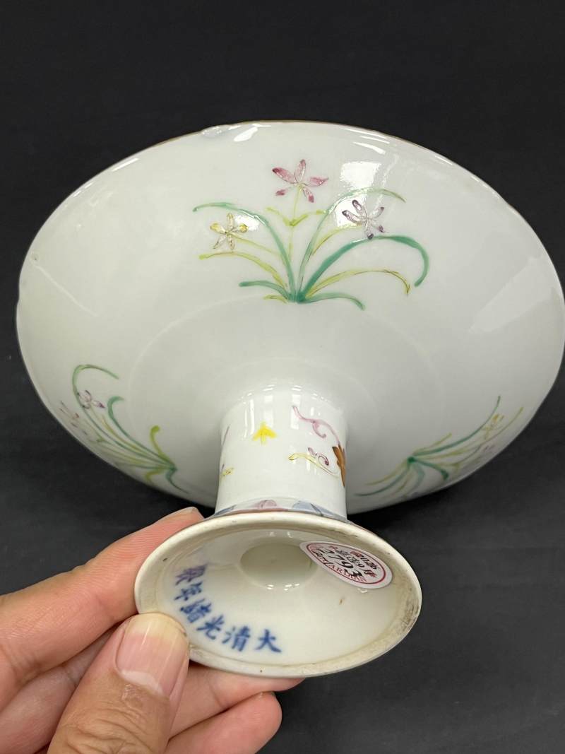 清光绪 粉彩花虫纹高足盘一对 - 图5