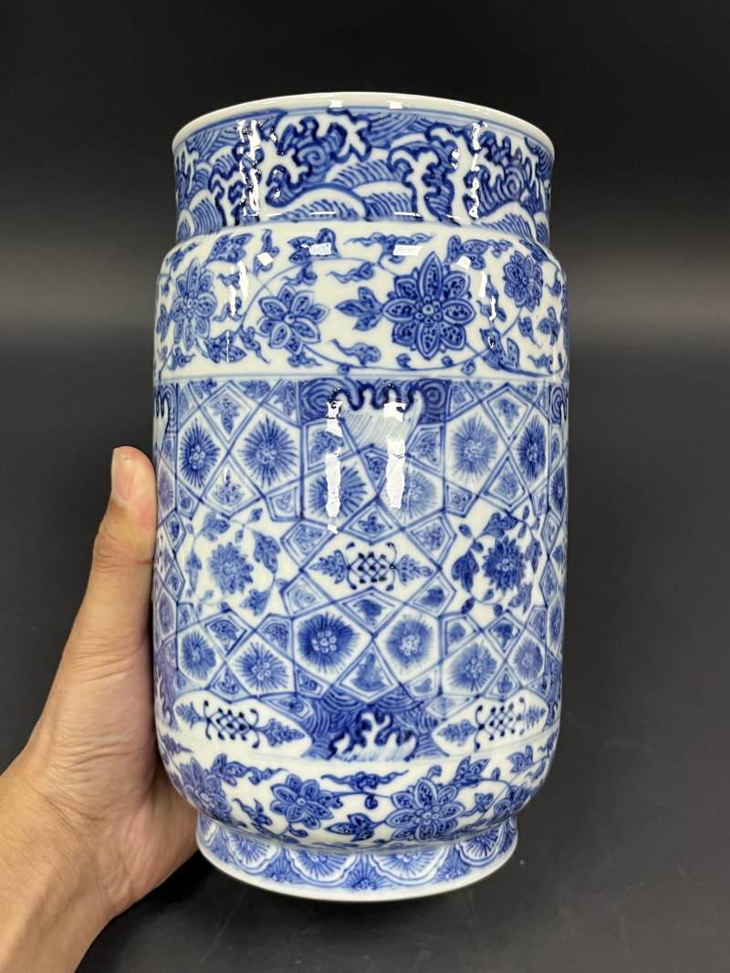 清中期 青花花卉纹壮罐 - 图2