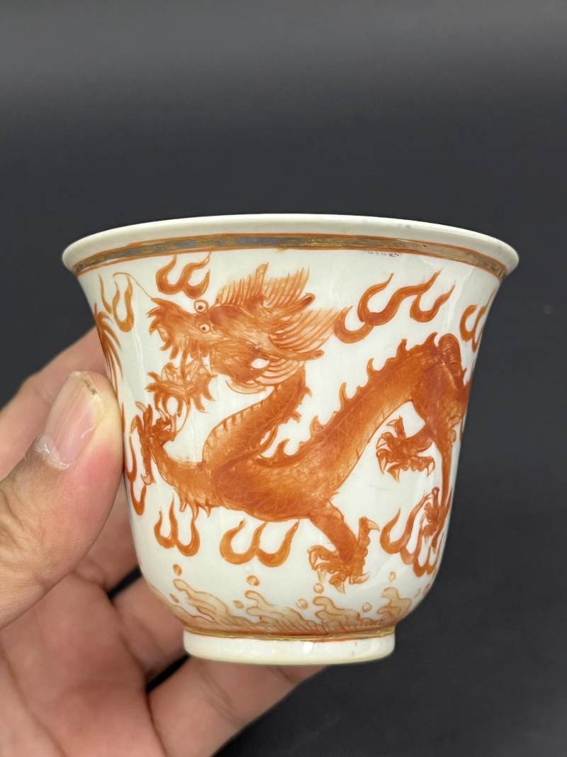 清光绪 矾红云龙纹大铃铛杯一对 - 图2