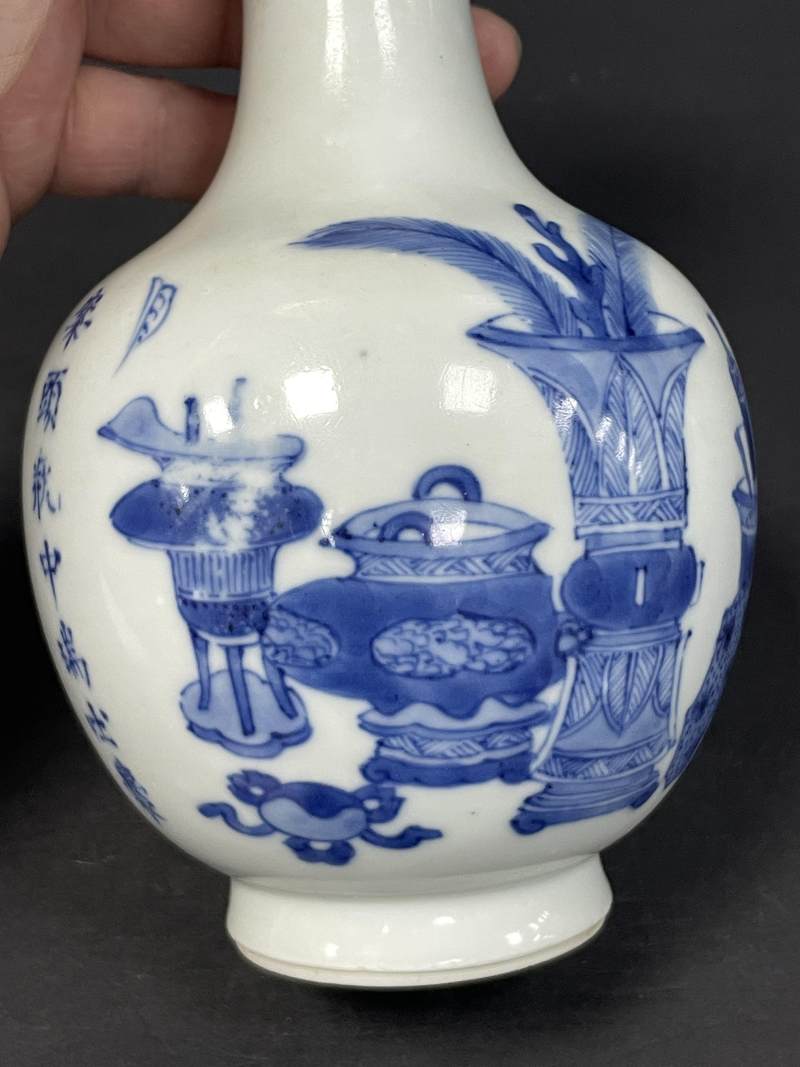 清康熙 青花瓶花博古诗文瓶 - 图10