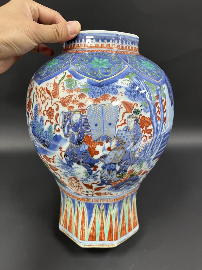 明天启 青花加彩人物纹八方罐 - 图2