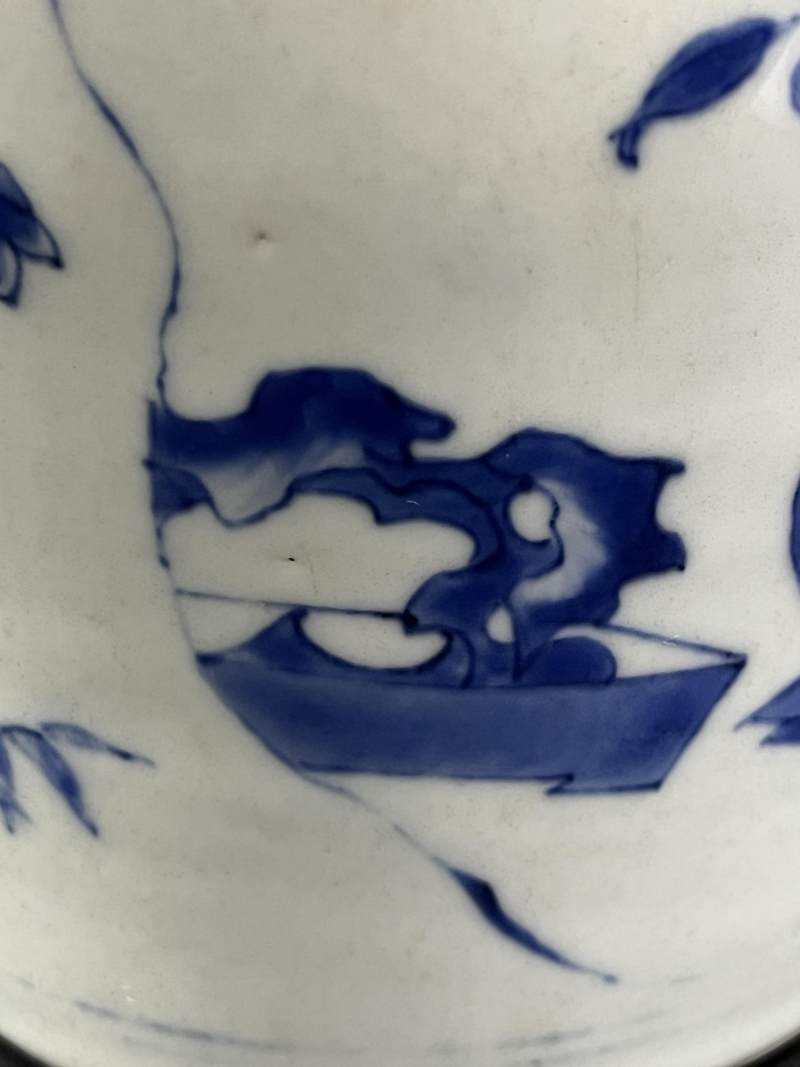 明崇祯 青花开光博古清供图蒜头瓶 - 图14
