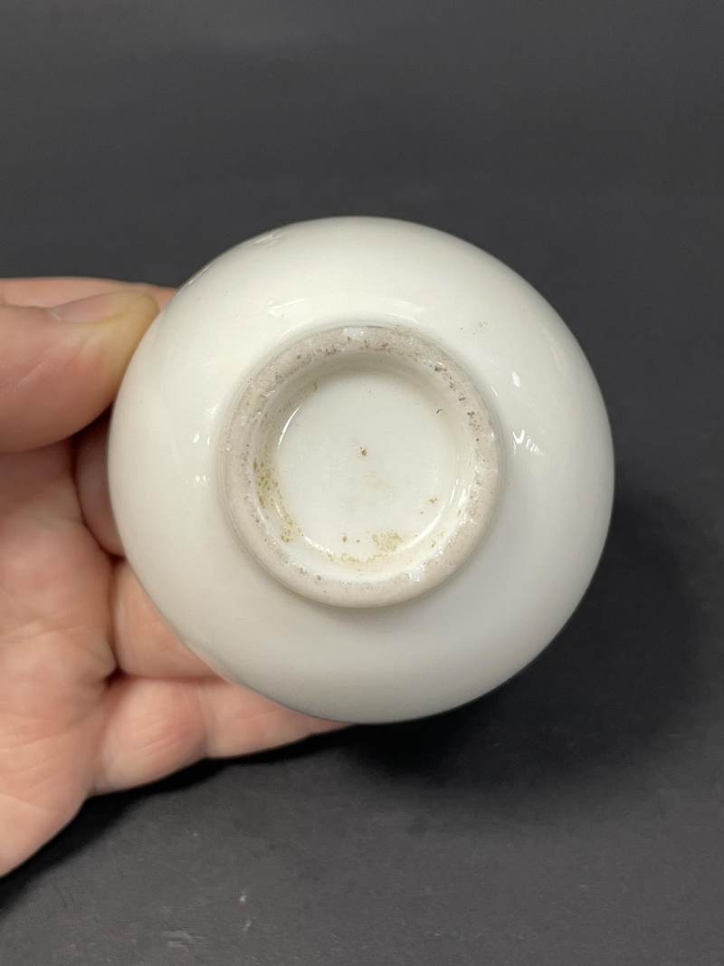 清早期 德化窑白釉暗刻诗文杯一对 - 图14