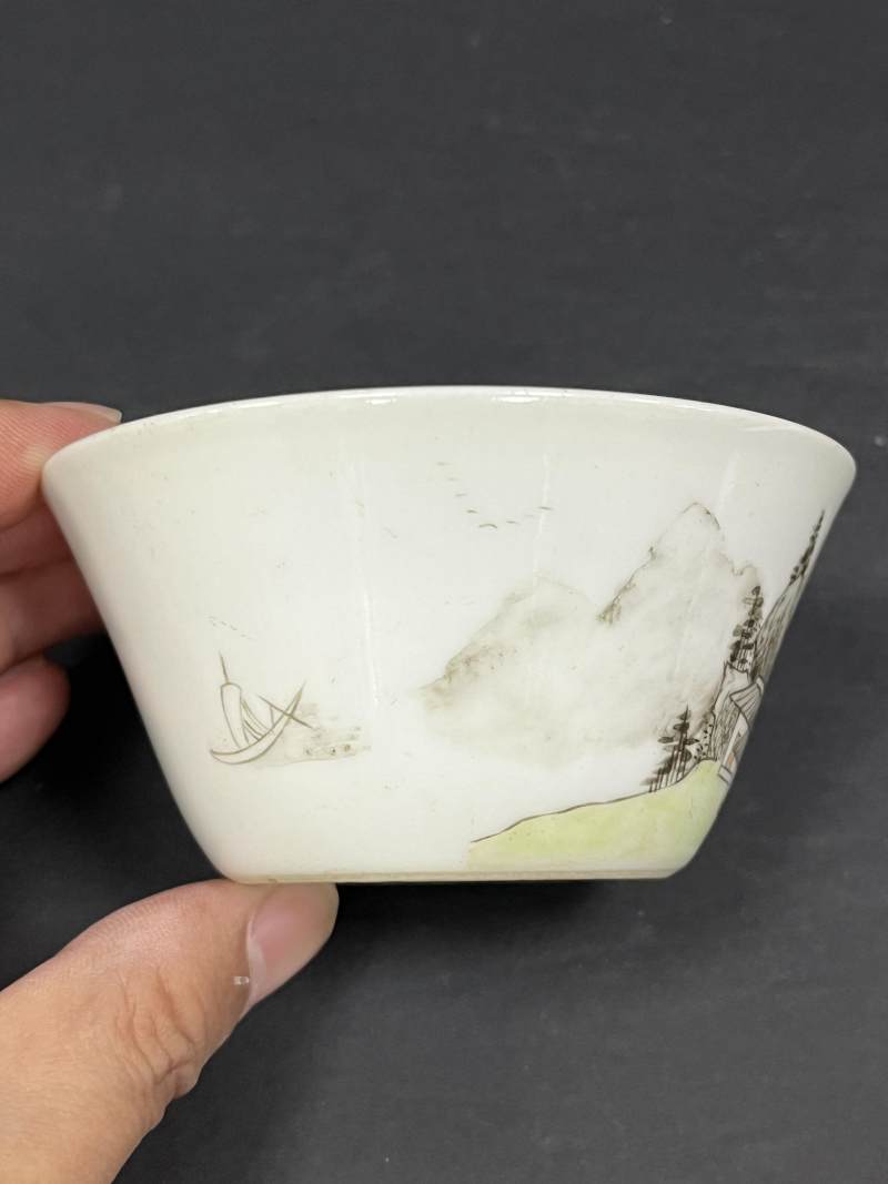 清乾隆 粉彩山水人物纹马蹄套杯十只 - 图13