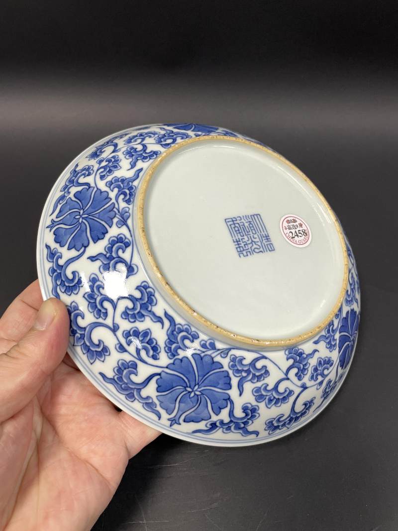 清道光 青花缠枝花卉纹盘 - 图10