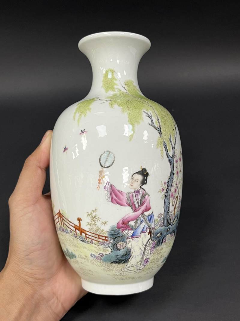 民国 仿珐琅彩仕女诗文瓶一对 - 图10