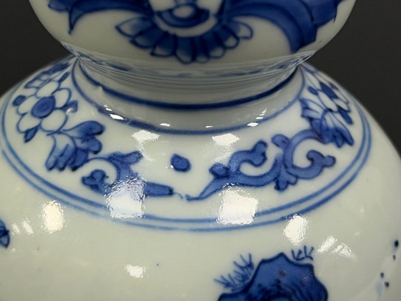 明崇祯 青花高官厚禄图小葫芦瓶 - 图10