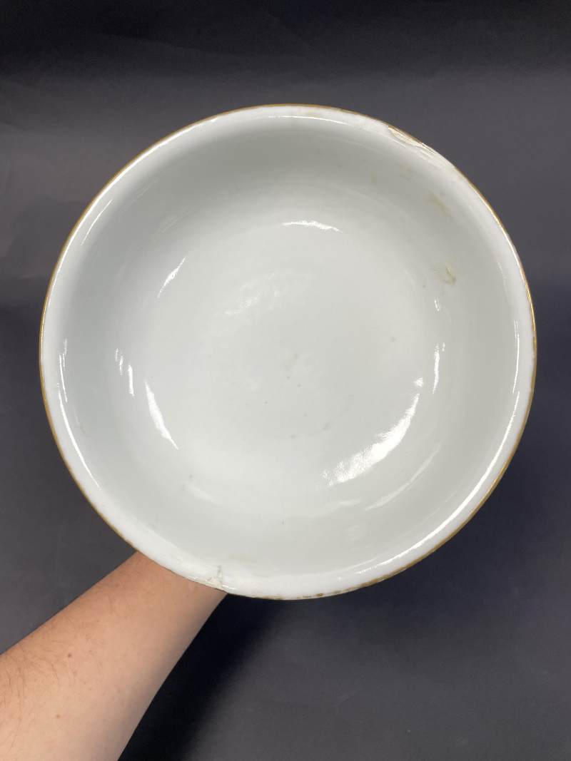 清中期 粉彩缠枝莲福寿莲瓣高足盘 - 图8