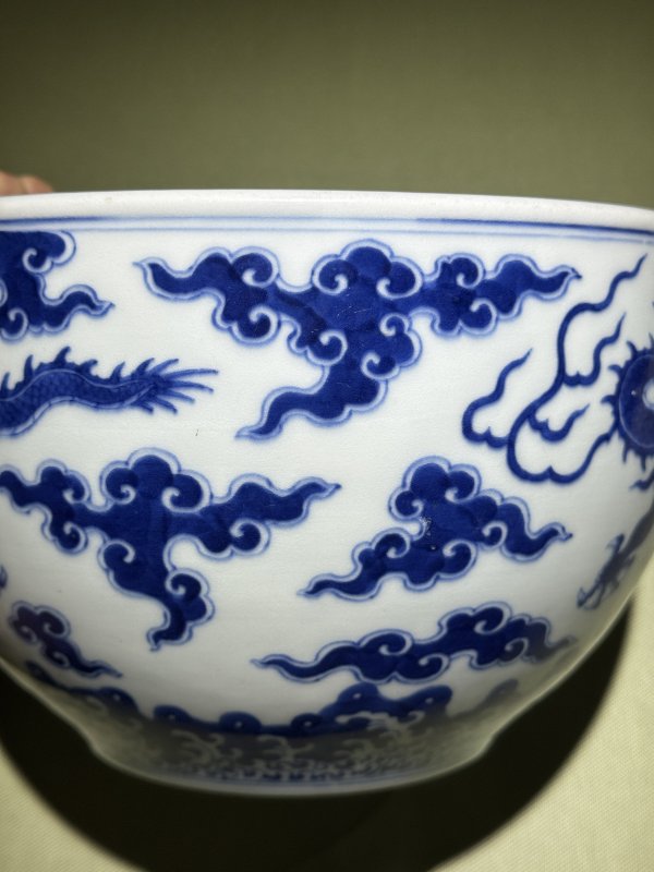 清乾隆 青花云龙纹案缸 - 图12