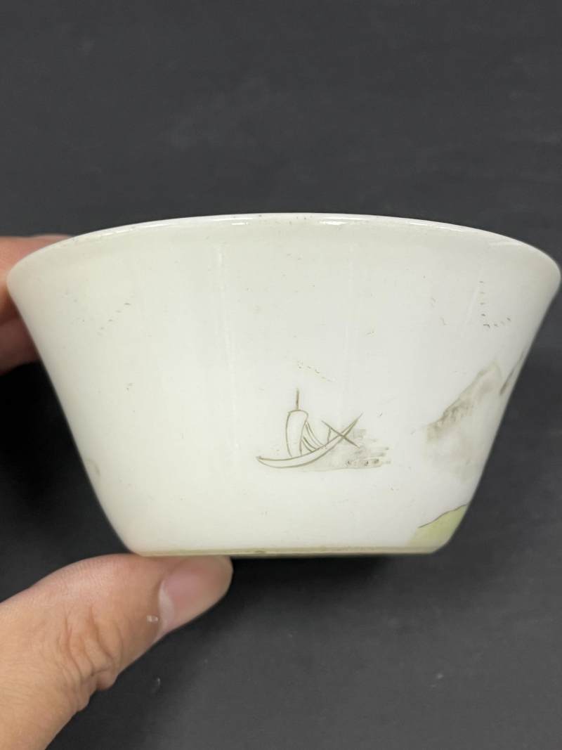 清乾隆 粉彩山水人物纹马蹄套杯十只 - 图16