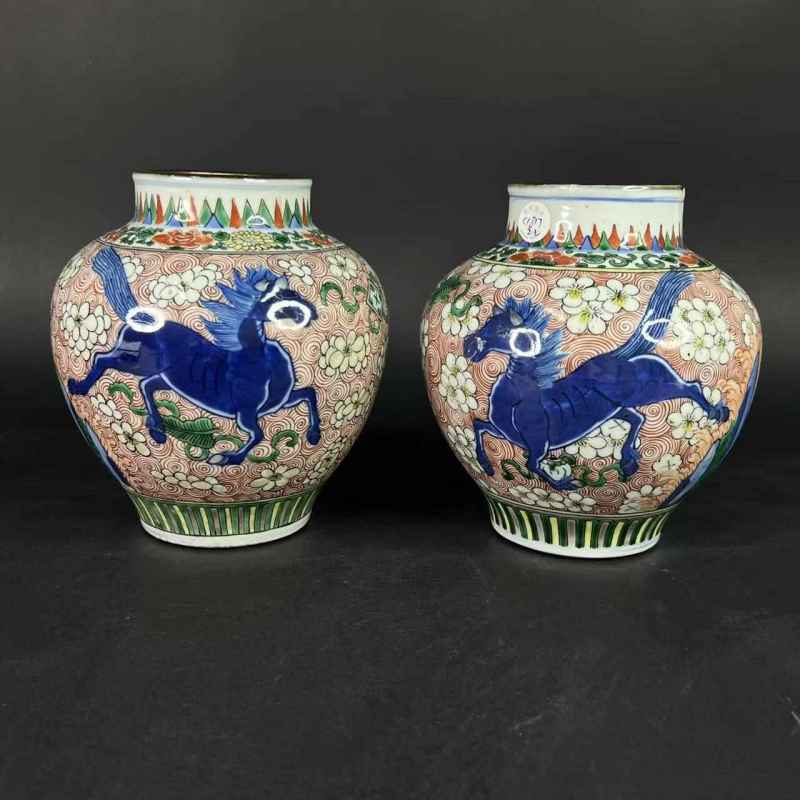 清康熙 青花五彩天马纹罐一对 - 图23