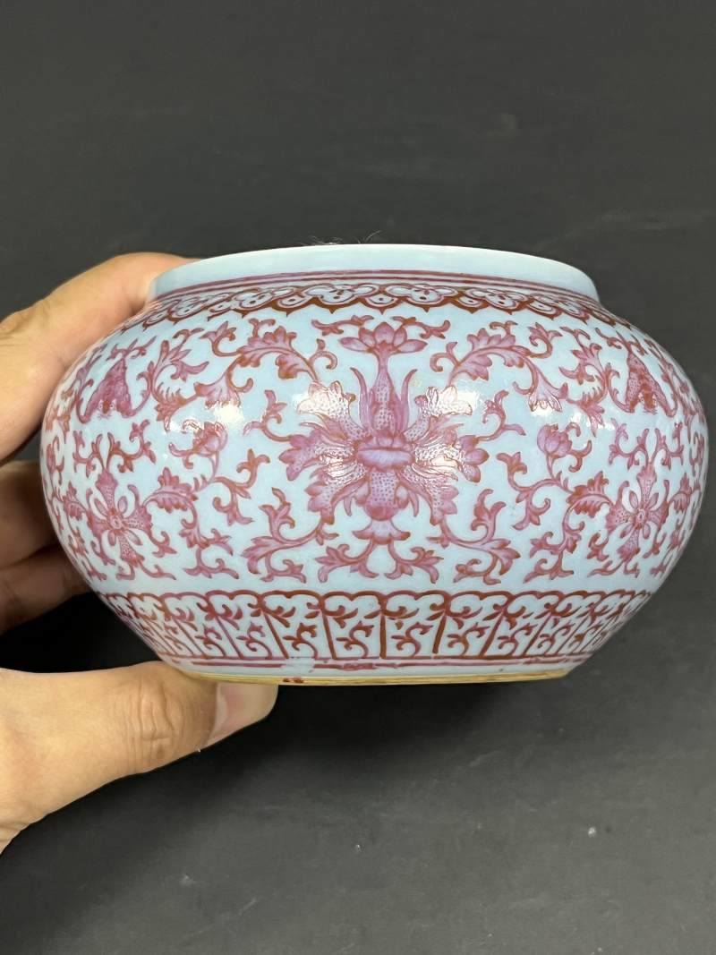 清晚期 天蓝釉胭脂红缠枝莲蝠纹围棋罐一对 - 图16