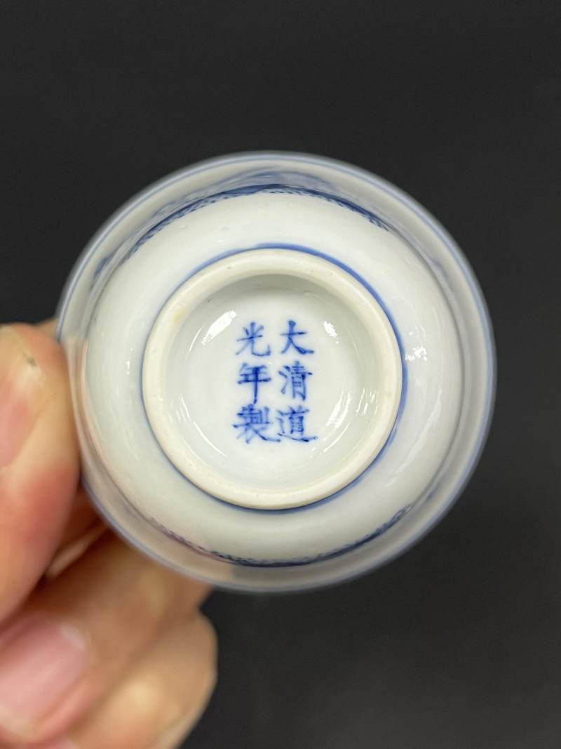 清晚期 青花洞石水仙图杯一对 - 图6