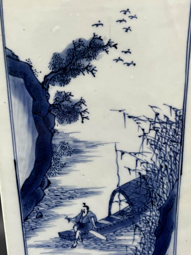 清康熙 青花山水人物纹天圆地方瓶 - 图11