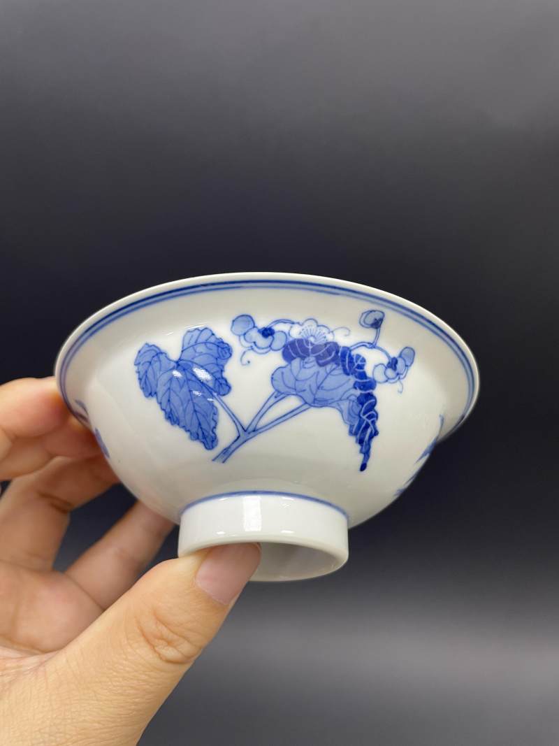 清晚期 青花折枝花卉纹碗盘八只 - 图28